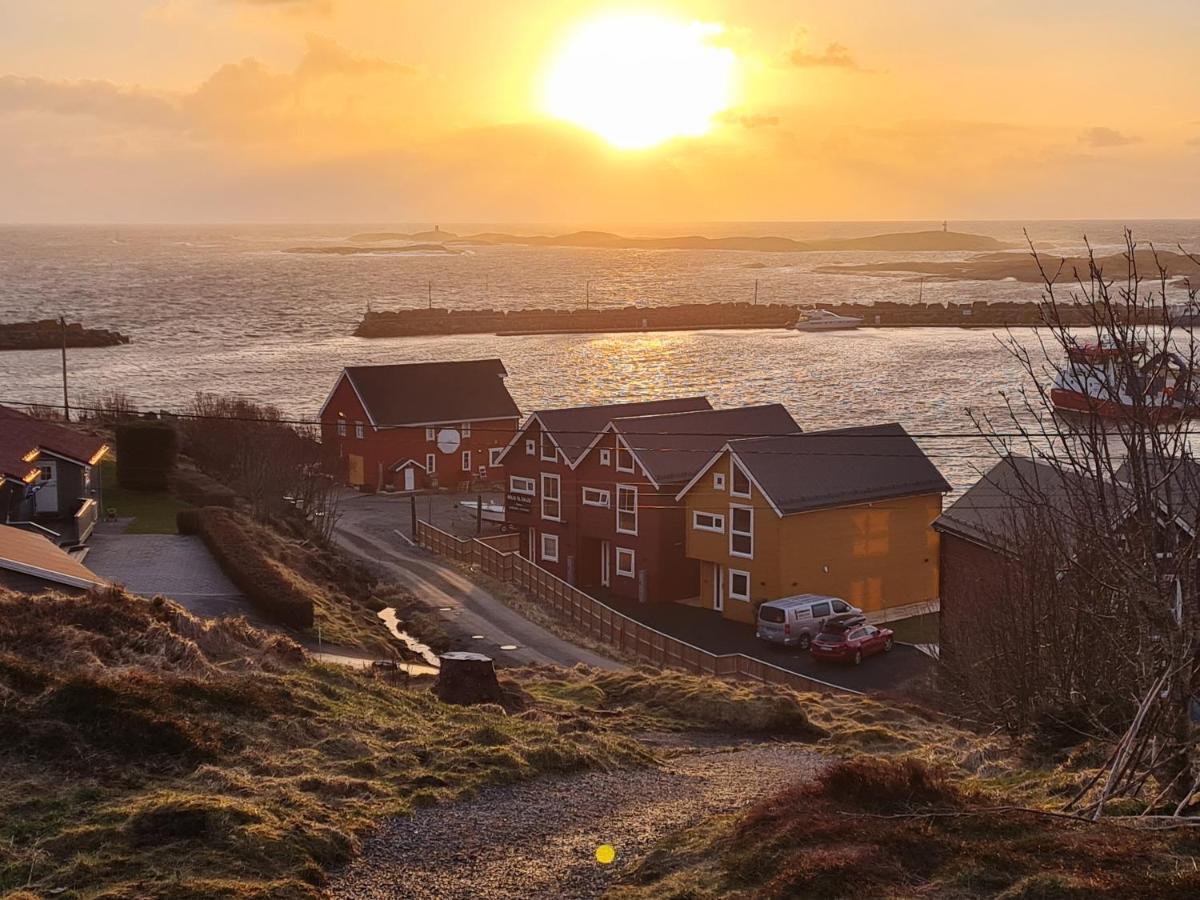 Rorbu Ved Sjoen Villa Bud Exterior photo